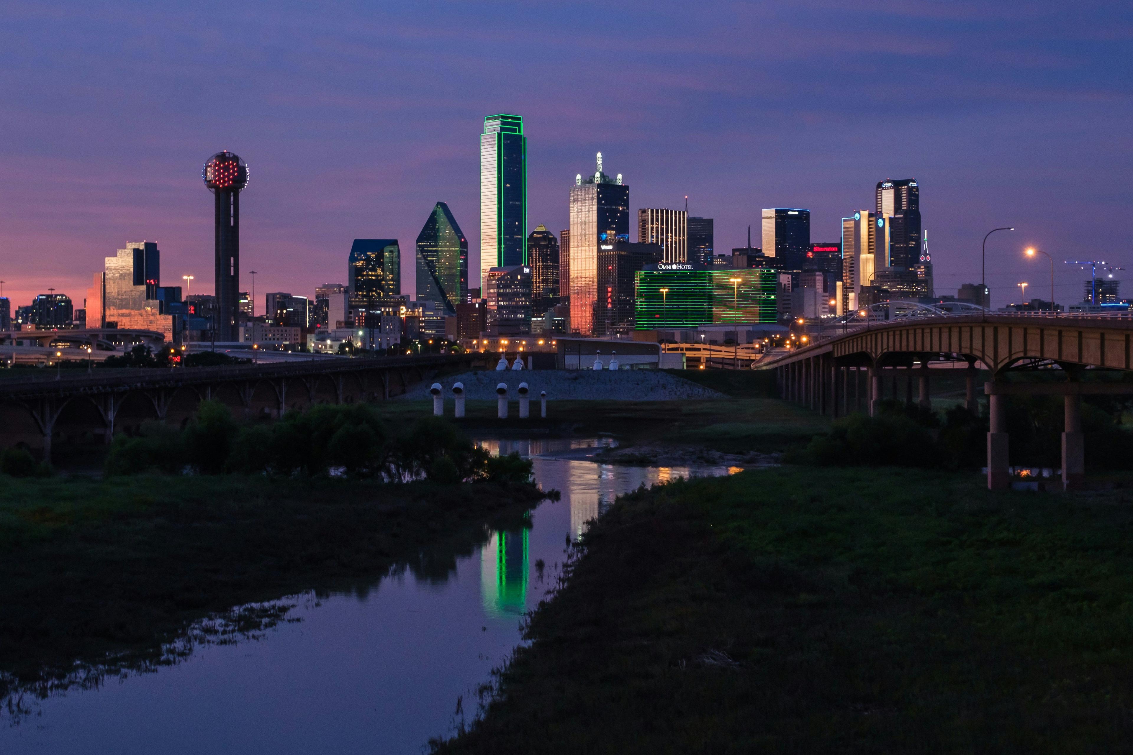 Dallas skyline at night