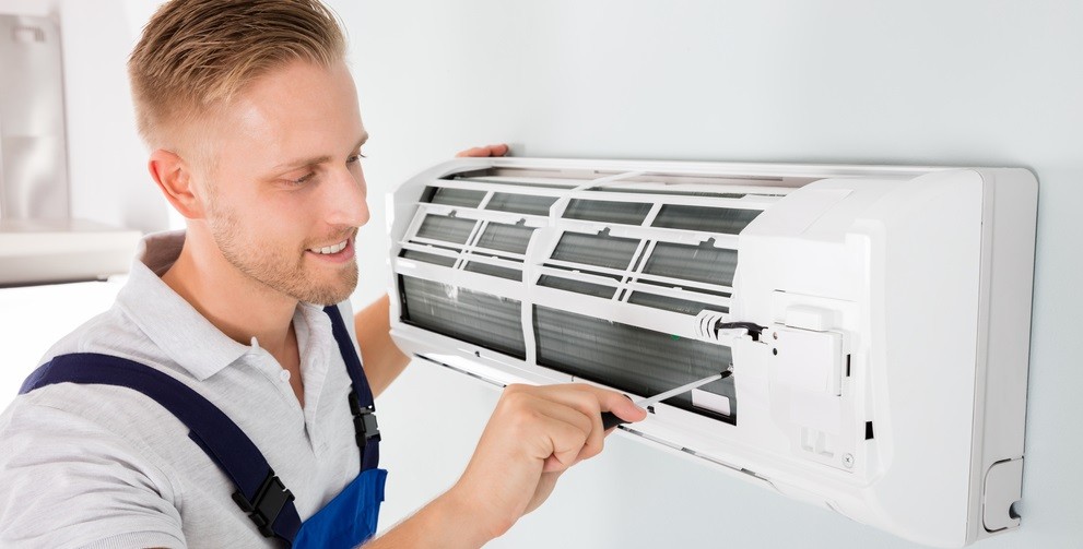 Emergency Air Conditioning Repairs A Helpful Guide Hvac Com