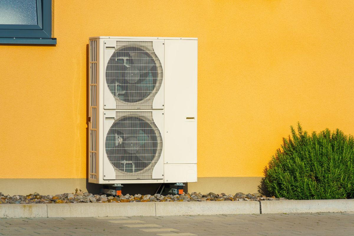 heat pumps outside